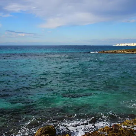 Lägenhet Seafront In Baia Near *